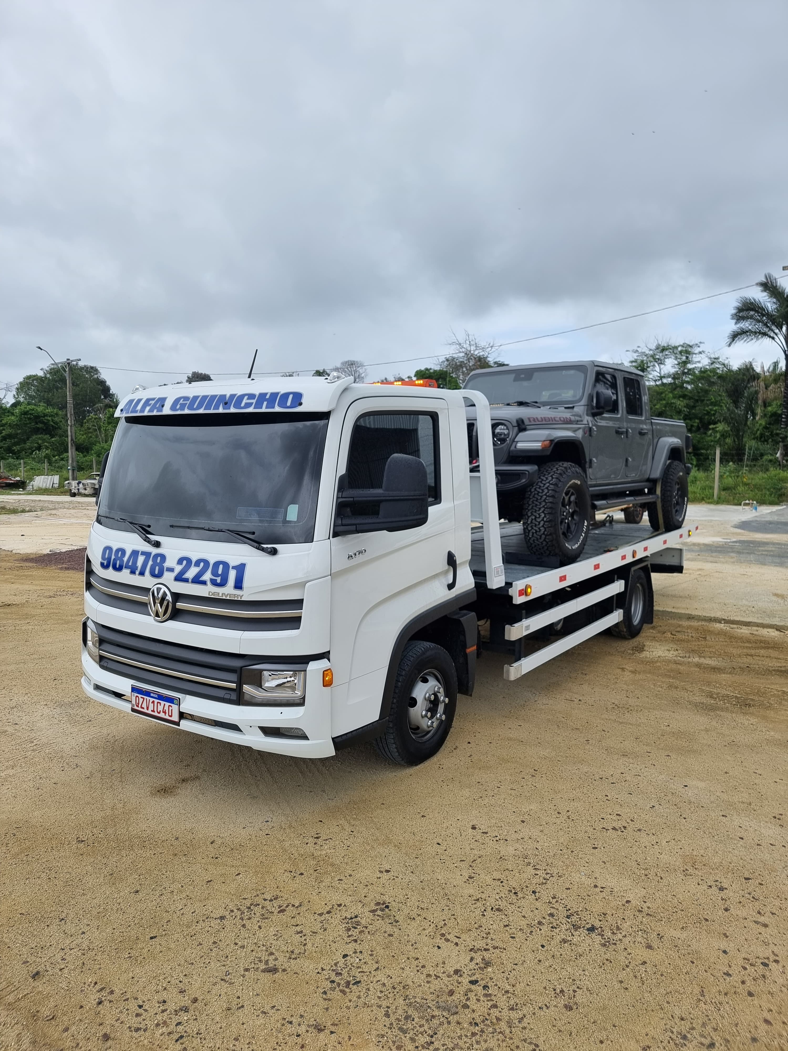 Caminhão guincho da Alfa Guinchos em Manaus